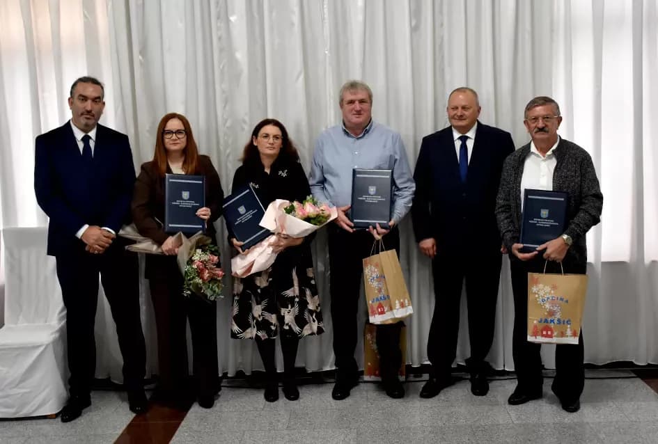 Zahvalnice Općine Jakšić primili su Limarija Pažin, OŠ Mladost, Mirela Pavličić Hein, Slavko Glavaš i Ivo Grbeš-Honda