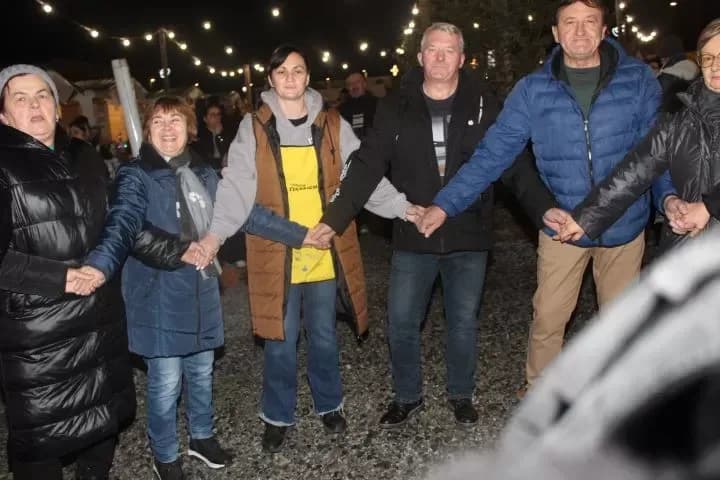 U Bećarskom šoru u znaku osoba „zlatne dobi“, ribiča i Tamburaškog sastava „Podrumski bećari”