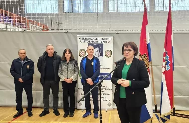 MEMORIJALNI STOLNOTENISKI TURNIR „ROBERT SESAR“: Ovogodišnji pobjednik ekipa „Halo 92“ iz Vinkovaca