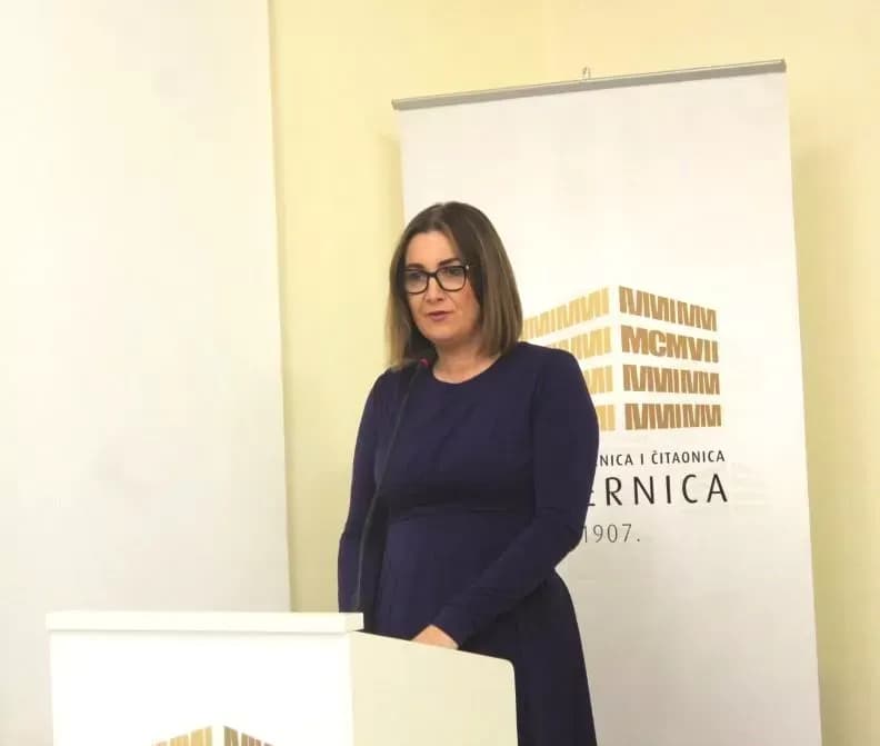 Otvorena izložba „Duvno polje-kraljevsko prijestolje“-   suvremena interpretacija predaje o krunidbi kralja Tomislava