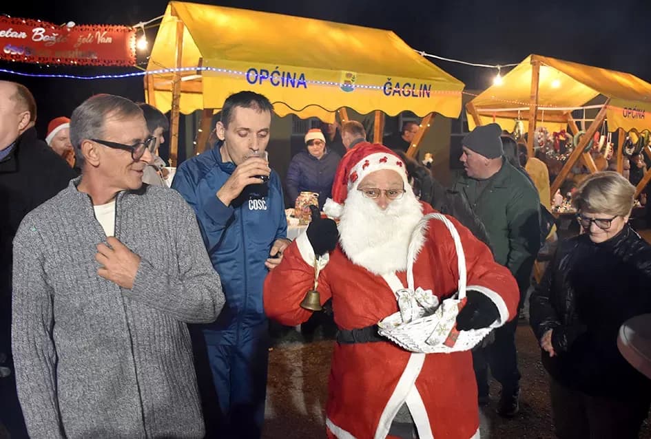 Advent u Ljeskovici: Zajedništvo, pjesma i darovi unijeli blagdansku radost u Dom za odrasle osobe