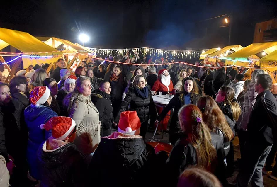 Advent u Ljeskovici: Zajedništvo, pjesma i darovi unijeli blagdansku radost u Dom za odrasle osobe
