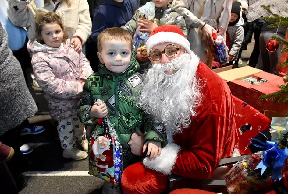 Drugi Advent u Čaglinu: Blagdanska čarolija okupila mještane unatoč prohladnom vremenu