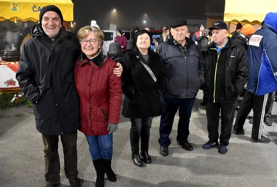 Drugi Advent u Čaglinu: Blagdanska čarolija okupila mještane unatoč prohladnom vremenu