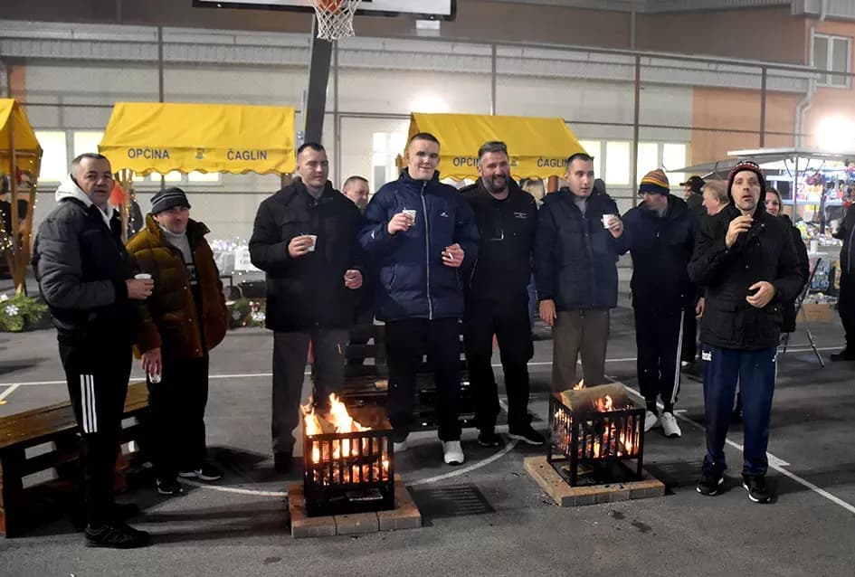 Drugi Advent u Čaglinu: Blagdanska čarolija okupila mještane unatoč prohladnom vremenu