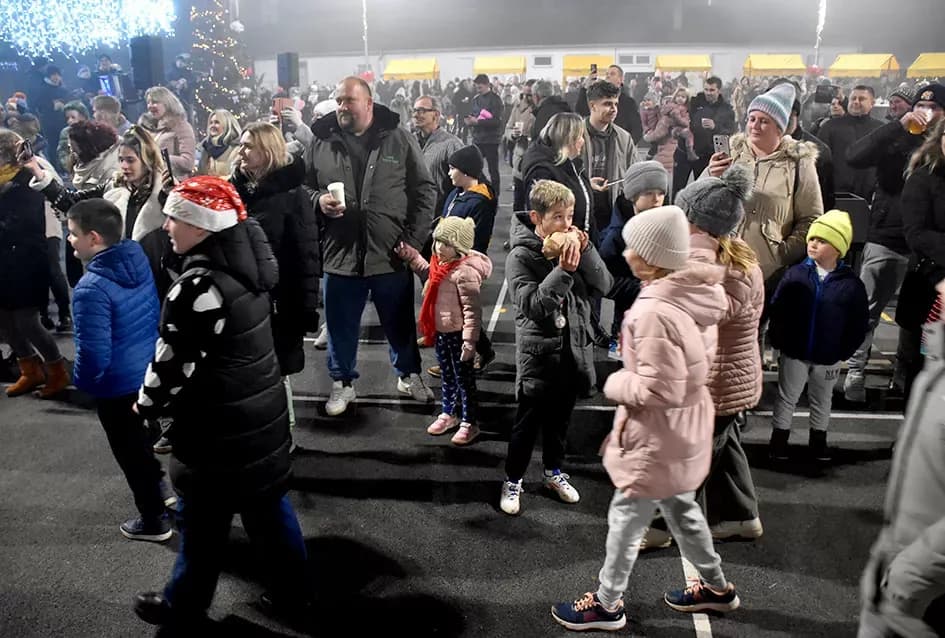 Drugi Advent u Čaglinu: Blagdanska čarolija okupila mještane unatoč prohladnom vremenu