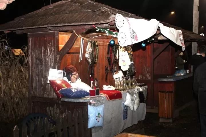 BEĆARSKI ŠOR: U veselom adventskom raspoloženju uz pikantni lovački čobanac i Tamburaški sastav „Zlatna dolina“