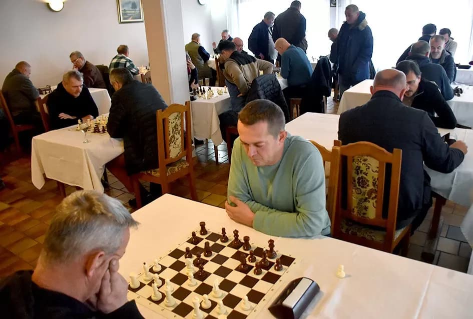 Održan Božićni šahovski turnir u Kutjevu: Gosti iz Jajca po treći puta najbolji