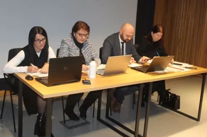 SJEDNICA PLETERNIČKOG GRADSKOG VIJEĆA Usvojen rebalans proračuna, završena prva faza obnove kolnika od Kuzmice do Vesele, promjena ravnatelja Knjižnice