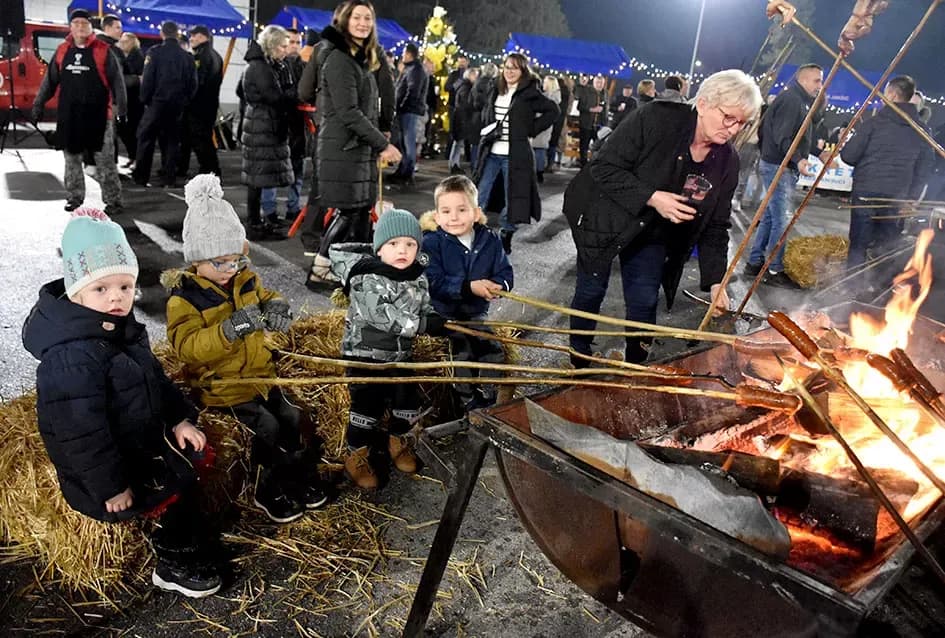 Jakšić dobio novu tradiciju: Veliki odaziv na adventsko druženje