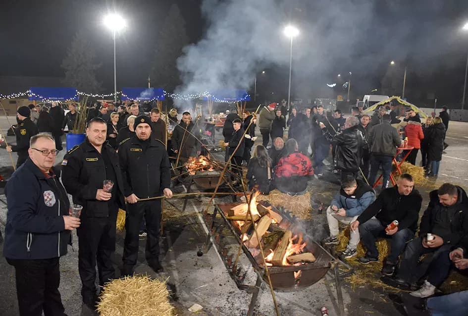 Jakšić dobio novu tradiciju: Veliki odaziv na adventsko druženje