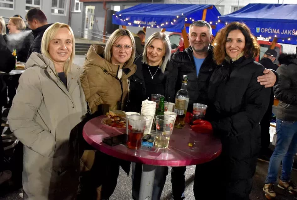 Jakšić dobio novu tradiciju: Veliki odaziv na adventsko druženje