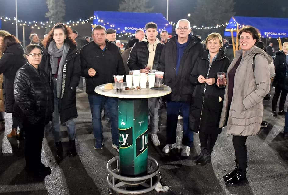 Jakšić dobio novu tradiciju: Veliki odaziv na adventsko druženje