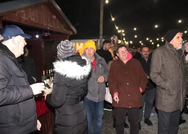 U BEĆARSKOM ŠORU: Božićni sajam, druženje s vatrogascima i Tamburaškim sastavom „Paori“