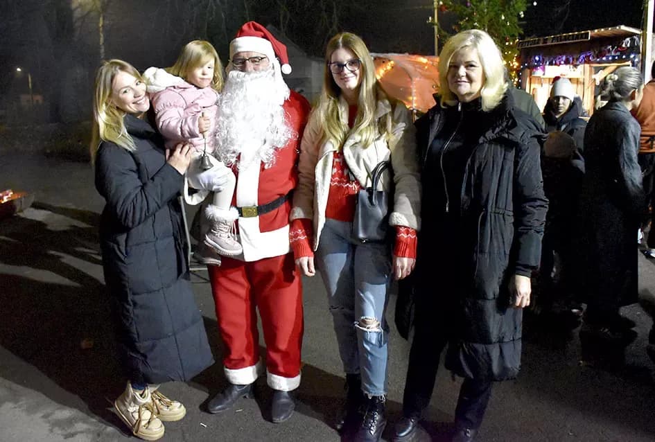 Srce Trenkova kuca za ʼSlogićeʼ: Uspješno održan prvi humanitarni Advent
