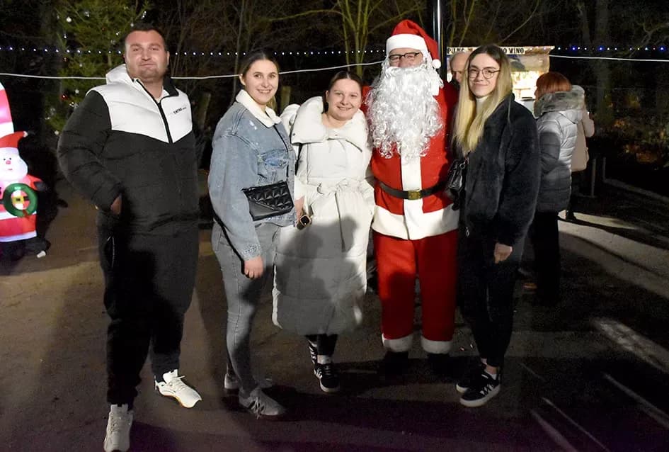Srce Trenkova kuca za ʼSlogićeʼ: Uspješno održan prvi humanitarni Advent