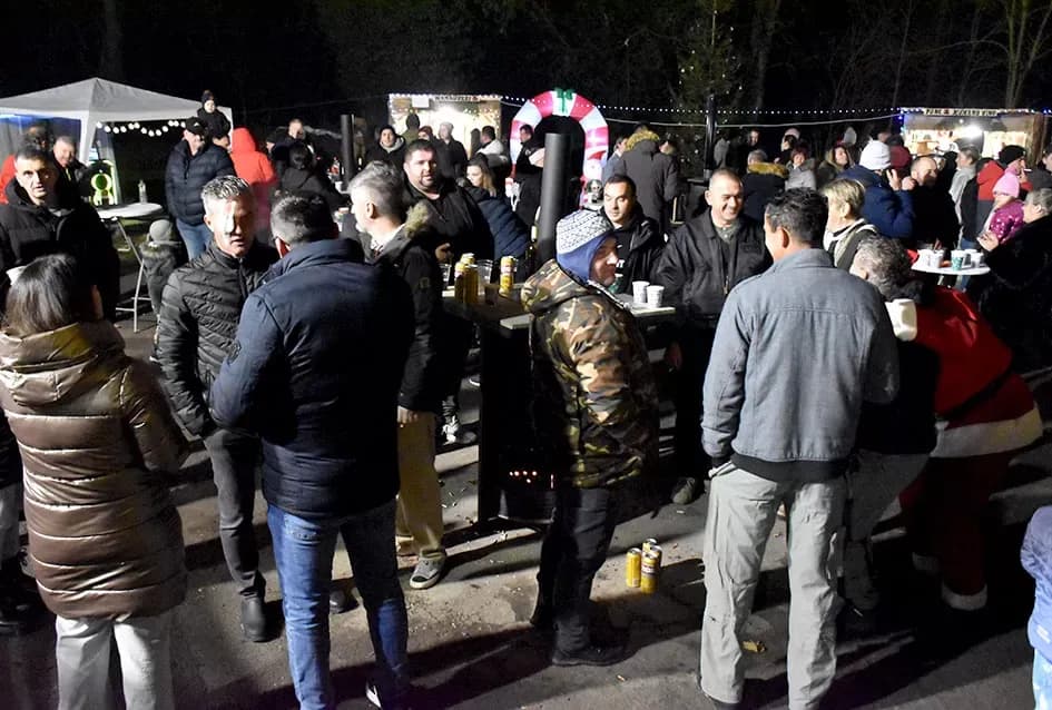 Srce Trenkova kuca za ʼSlogićeʼ: Uspješno održan prvi humanitarni Advent