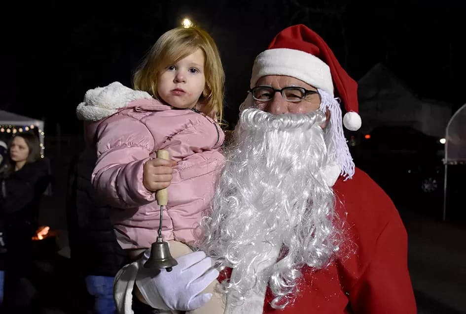 Srce Trenkova kuca za ʼSlogićeʼ: Uspješno održan prvi humanitarni Advent