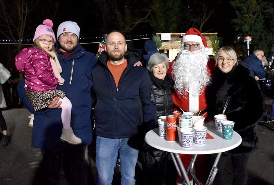 Srce Trenkova kuca za ʼSlogićeʼ: Uspješno održan prvi humanitarni Advent
