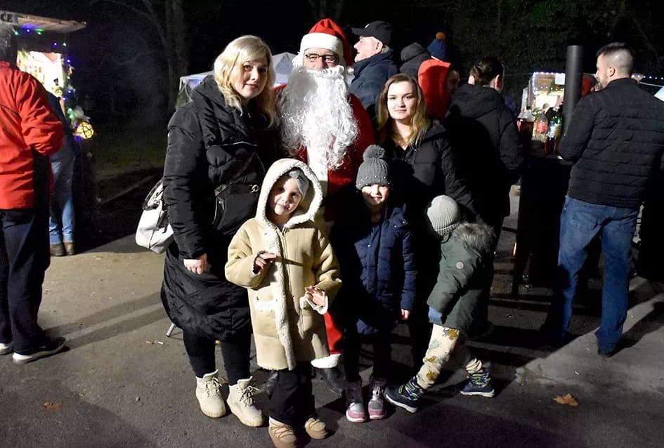 Srce Trenkova kuca za ʼSlogićeʼ: Uspješno održan prvi humanitarni Advent