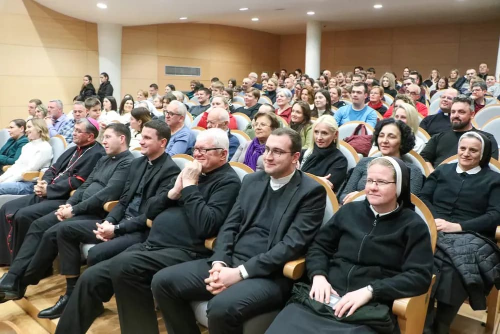 Glazbena karitativna akcija požeških mladih „Božić u nama“