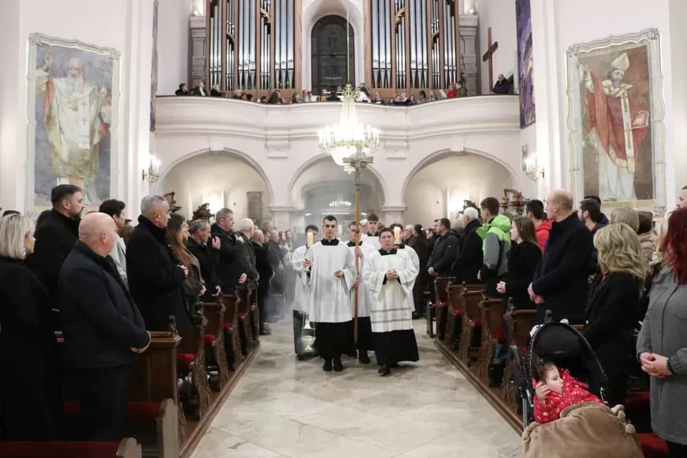 Misa polnoćka u požeškoj Katedrali
