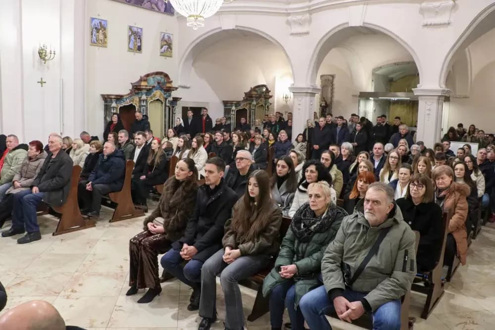 Misa polnoćka u požeškoj Katedrali