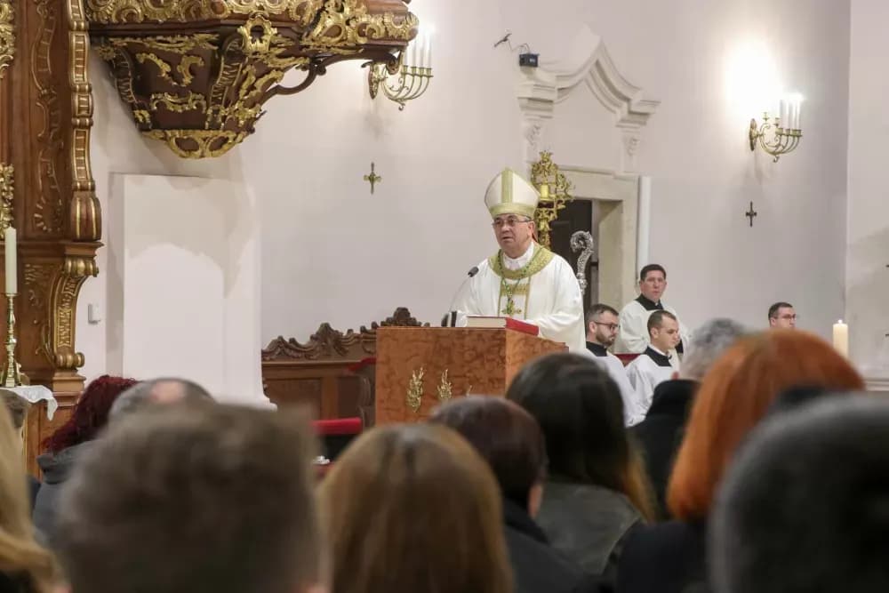 Misa polnoćka u požeškoj Katedrali
