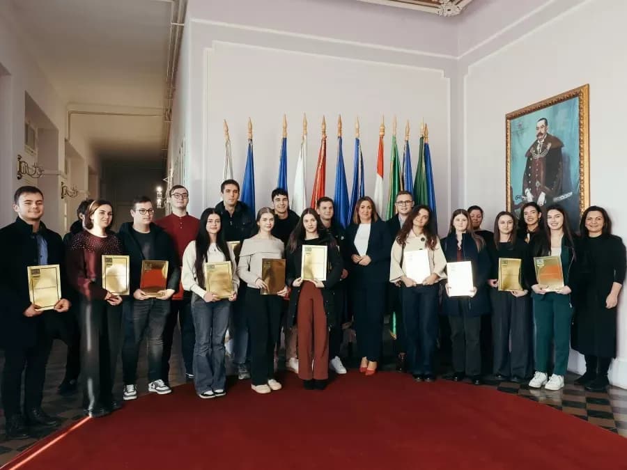 Dodijeljene županijske stipendije: 18 studenata dobilo ugovore Požeško-slavonske županije