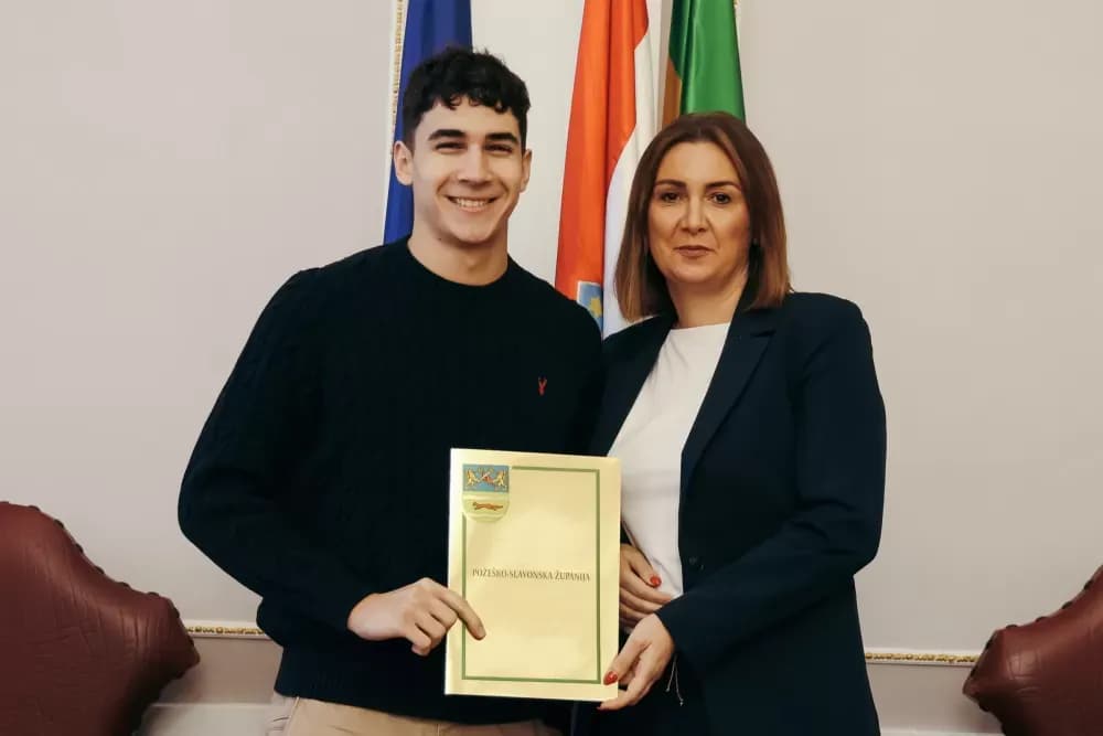 Dodijeljene županijske stipendije: 18 studenata dobilo ugovore Požeško-slavonske županije