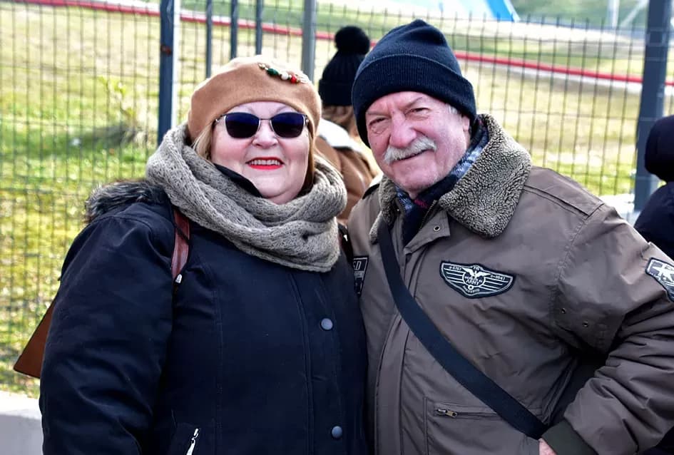 SPEKTAKL U VELIKOJ: Tisuće ljudi uz Luku Nižetića, klizalište i balone želja proslavilo „Popodnevnu Novu godinu“