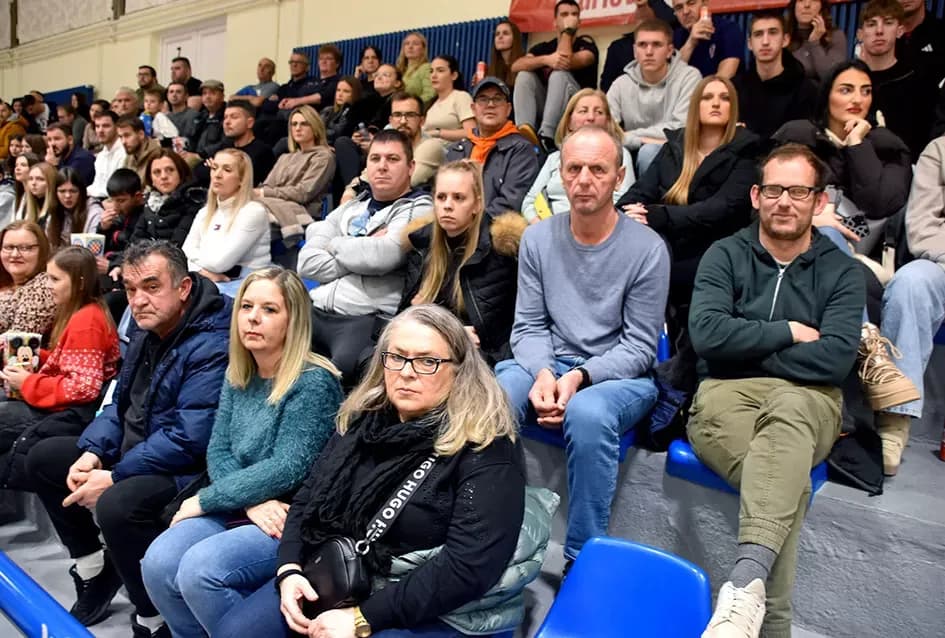 VELIČANSTVENA ZAVRŠNICA U GRABRIKU: Ekipa ʼSamsoneʼ osvojila Požegu i pokazala ogromno srce