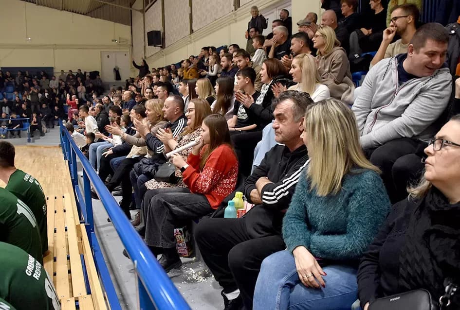 VELIČANSTVENA ZAVRŠNICA U GRABRIKU: Ekipa ʼSamsoneʼ osvojila Požegu i pokazala ogromno srce