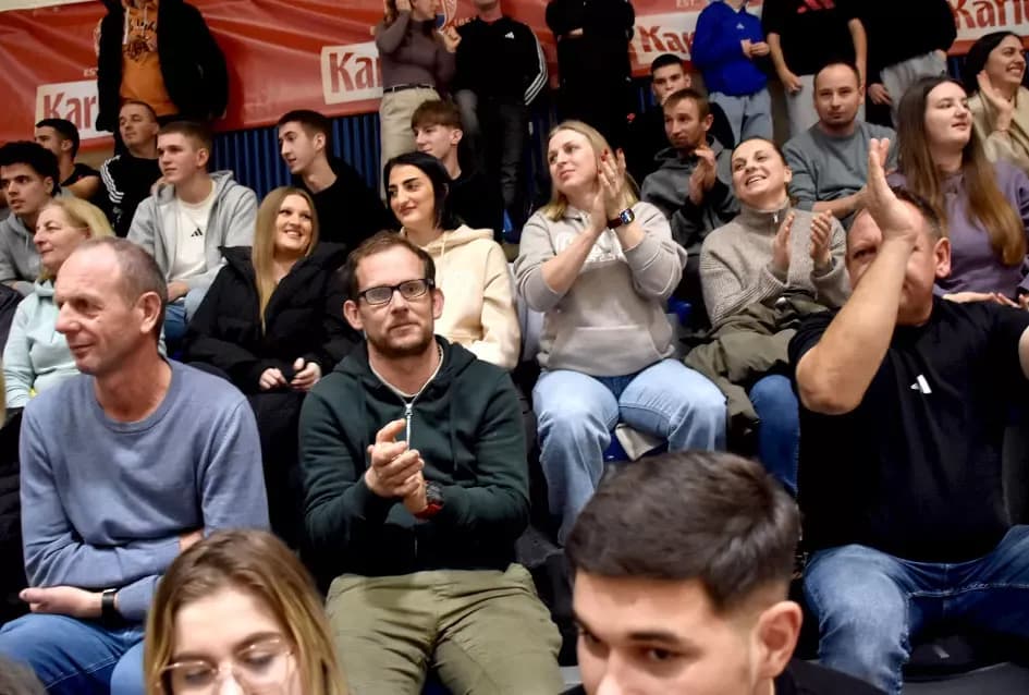 VELIČANSTVENA ZAVRŠNICA U GRABRIKU: Ekipa ʼSamsoneʼ osvojila Požegu i pokazala ogromno srce