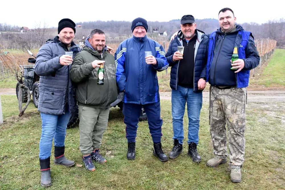 Vincelovo postaje tradicija na Kamenjaku: Blagoslov i vrhunska domaća kapljica