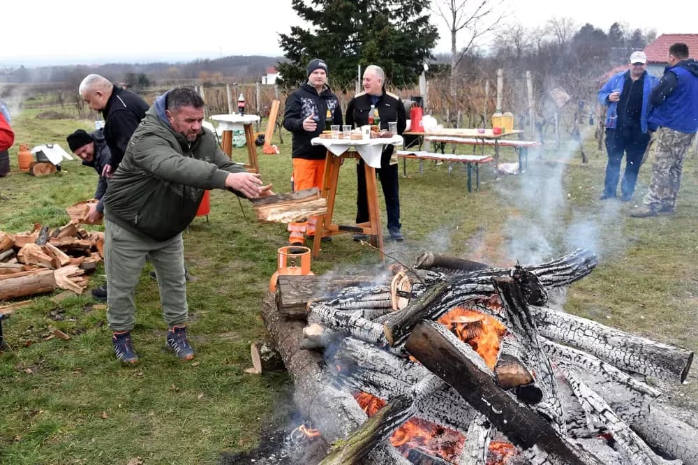 Vincelovo postaje tradicija na Kamenjaku: Blagoslov i vrhunska domaća kapljica