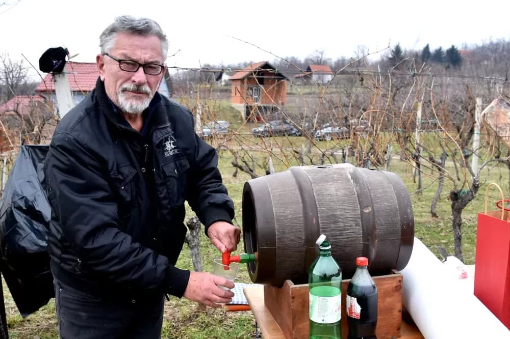 Vincelovo postaje tradicija na Kamenjaku: Blagoslov i vrhunska domaća kapljica