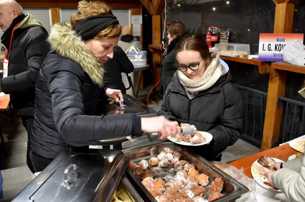 Uz tamburaše Fijakera proslavljeno 33. Vinkovo u Velikoj