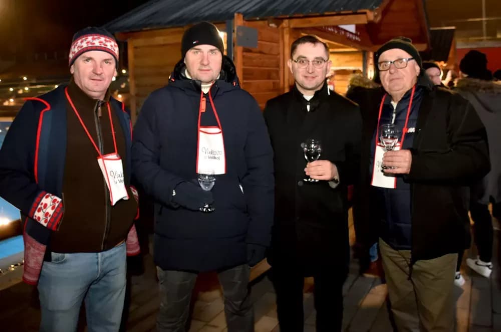 Uz tamburaše Fijakera proslavljeno 33. Vinkovo u Velikoj