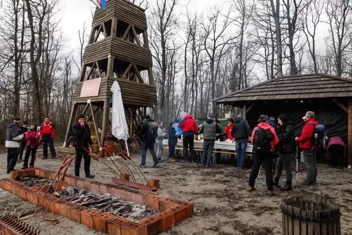 Četvrti Zimski vincelovski izlet na Starac do Viškovačkog grada