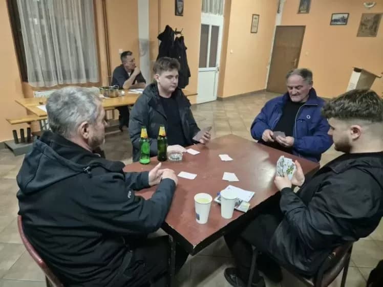 TRADICIONALNI TURNIR U BELI „ZDENKO VELETIĆ“: Pobjednička ekipa Miro i Robi, na drugom mjestu Silikoni
