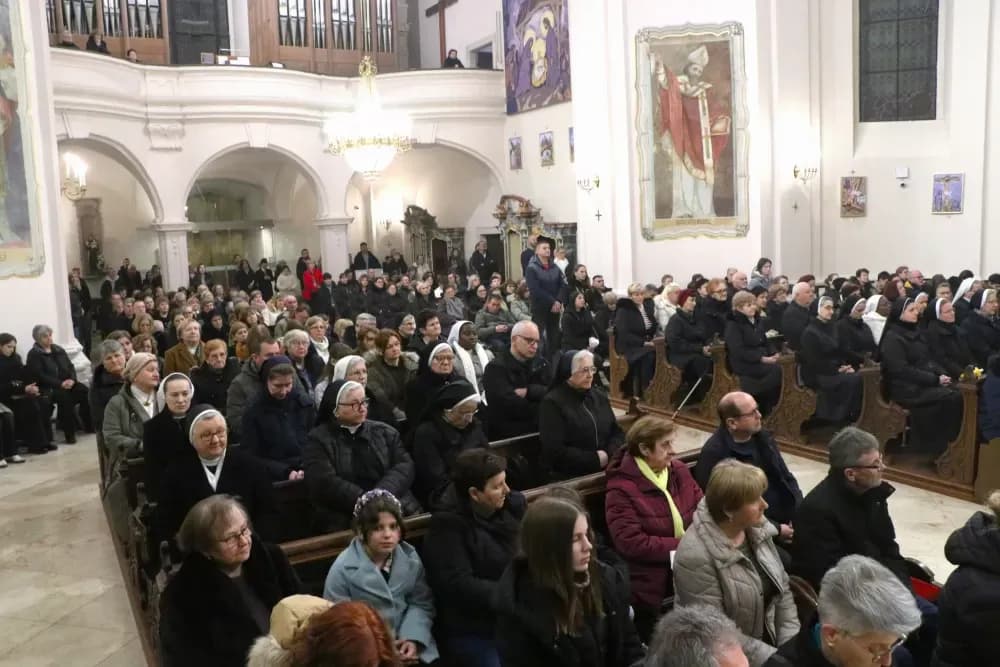 Redovnici i redovnice okupili se u Požegi povodom Dana posvećenog života