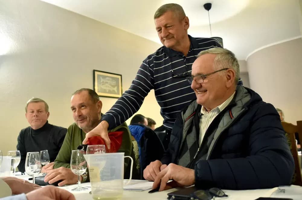 Mlada vina na testu: Uspješan početak 9. Zimske škole “Vino – Kap” u Kaptolu