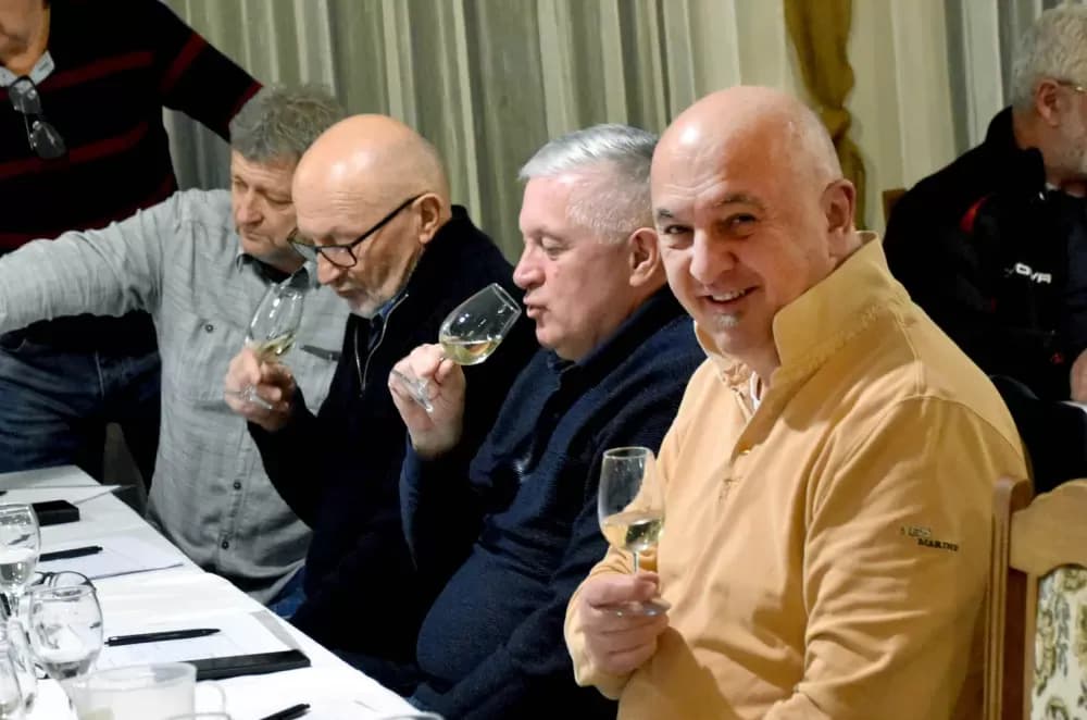 Mlada vina na testu: Uspješan početak 9. Zimske škole “Vino – Kap” u Kaptolu