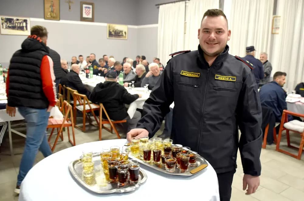 POVJERENJE STAROM VODSTVU: Ivan Kmetić i dalje na čelu DVD-a Alilovci