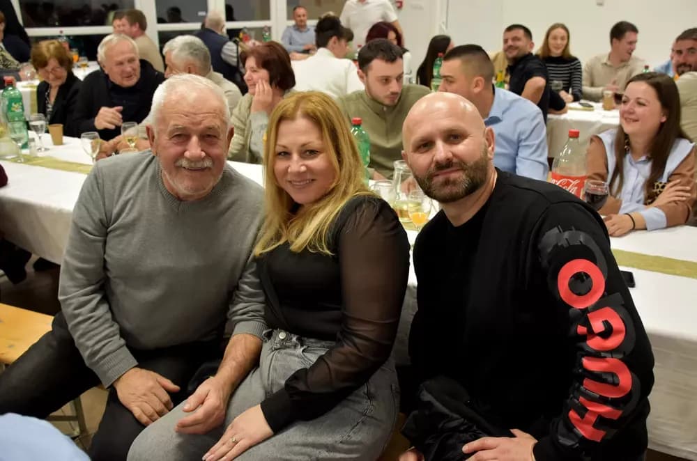 Veselje u Radovancima: Slavko Kovačević uz obitelj i brojne prijatelje proslavio 70. rođendan