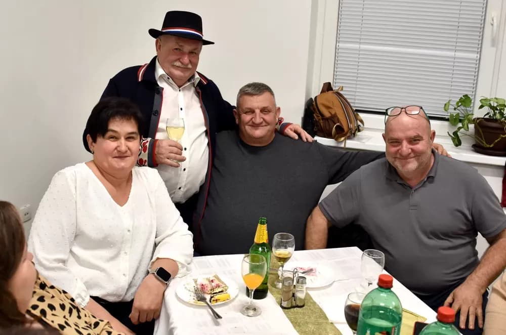 Veselje u Radovancima: Slavko Kovačević uz obitelj i brojne prijatelje proslavio 70. rođendan