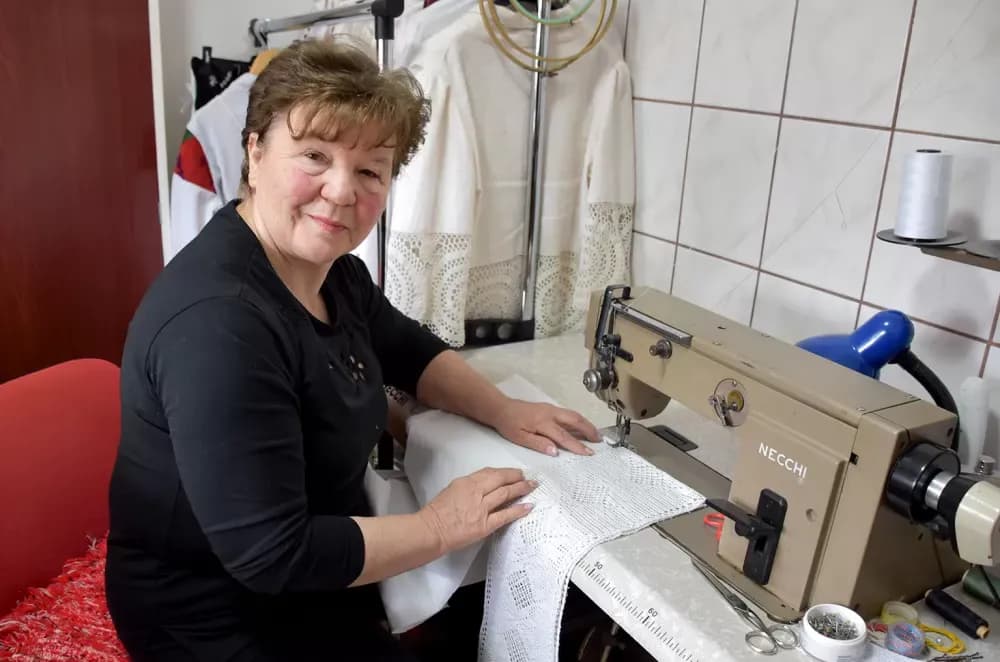 Umjetnost utkana u tradiciju: Etno kreacije Nade Grgić osvajaju modne piste i čuvaju baštinu