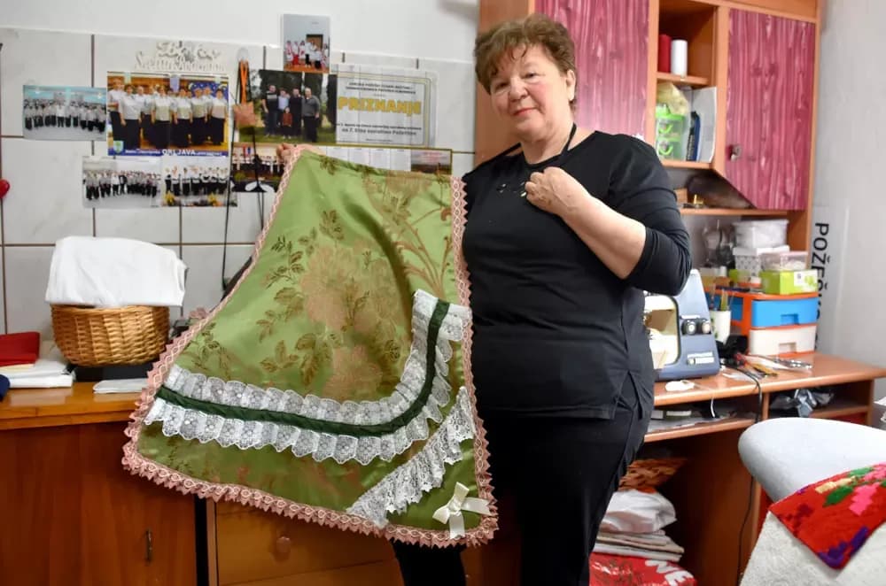Umjetnost utkana u tradiciju: Etno kreacije Nade Grgić osvajaju modne piste i čuvaju baštinu