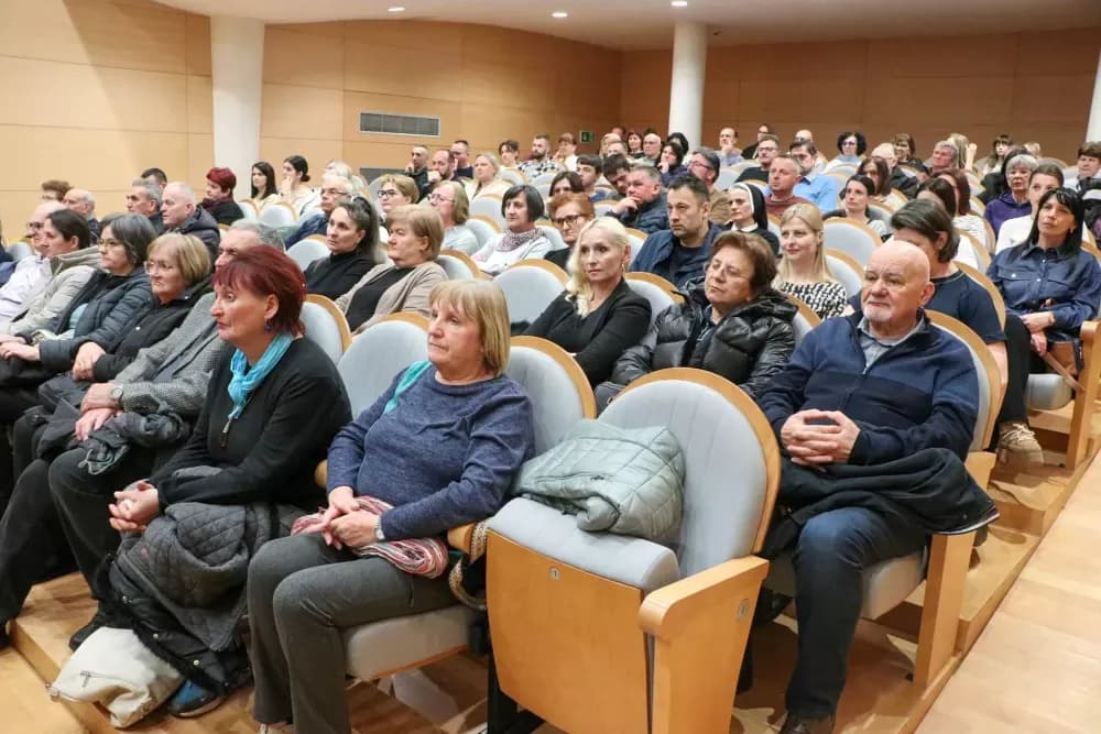 „Umjetna inteligencija – opasna ili korisna?“ - tema na prvoj korizmenoj tribini u Požegi